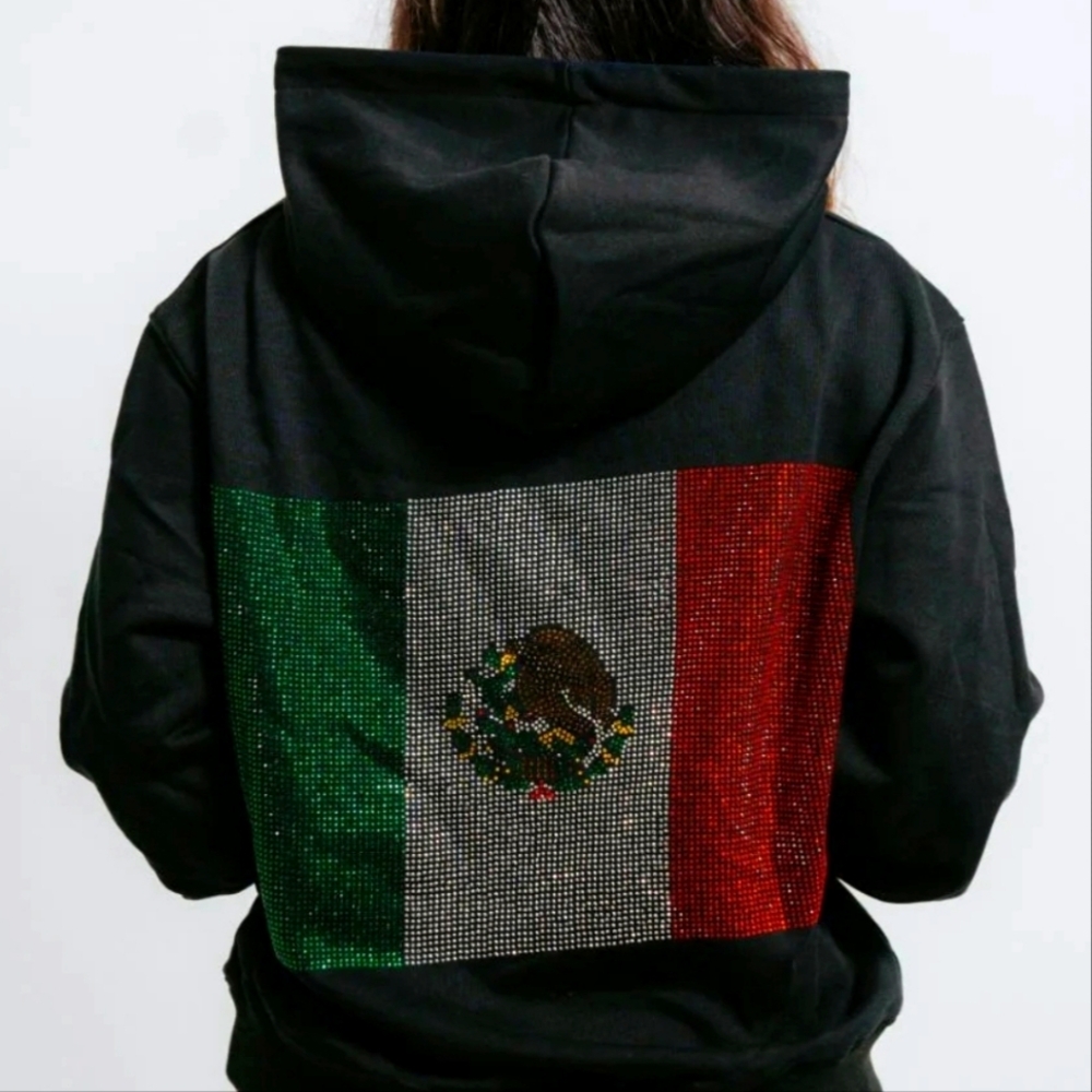 "Raza rignstone Mexican Flag hoodie" Unisex. Size XL Brand New still in bag!
